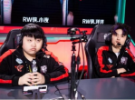 WB激战RW：巅峰对决，谁将问鼎荣耀巅峰？